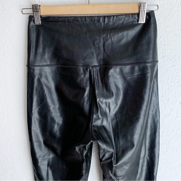 Wilfred Free Daria Ankle Pant Black Vegan Leather Sz Small - Picture 6 of 7